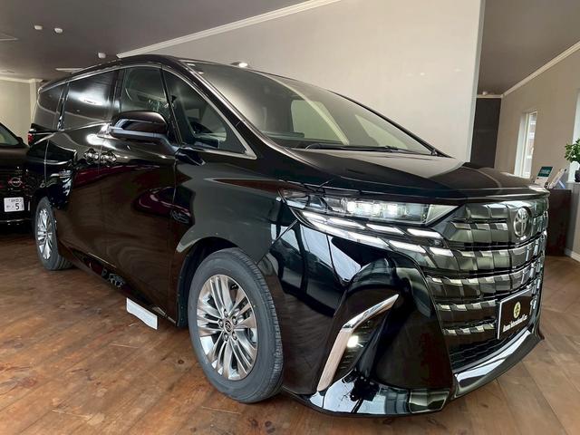 アルファード Ｚ　登録済未使用車　ムーンルーフ　ユニバーサルステップ　純正ナビゲーションシステム＆アラウンドビューモニター　ＥＴＣ（3枚目）