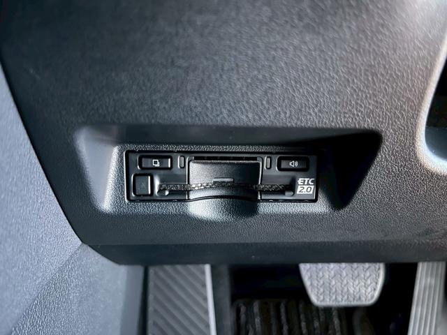 アルファード Ｚ　登録済未使用車　ムーンルーフ　ユニバーサルステップ　純正ナビゲーションシステム＆アラウンドビューモニター　ＥＴＣ（25枚目）