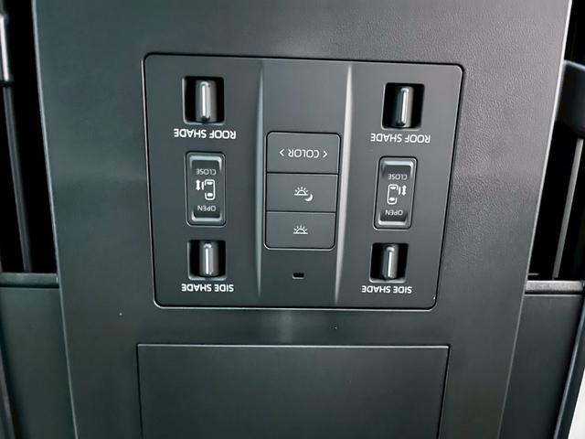 アルファード Ｚ　登録済未使用車　ムーンルーフ　ユニバーサルステップ　純正ナビゲーションシステム＆アラウンドビューモニター　ＥＴＣ（28枚目）