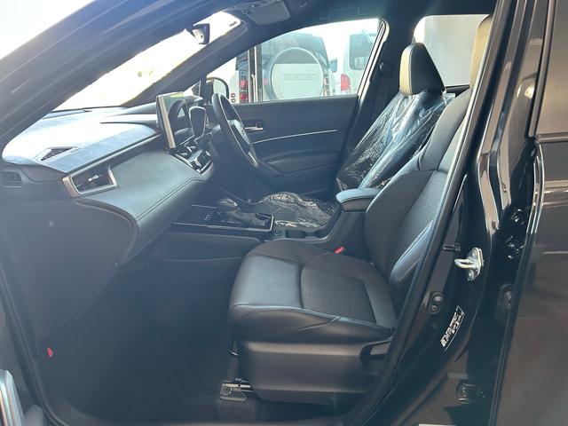 カローラクロス ハイブリッド　Ｚ　登録済未使用車　ＡＣＣ　１０．５インチディスプレイオーディオ　シートヒーター　バックカメラ　ＥＴＣ　ＢＳＭ（12枚目）