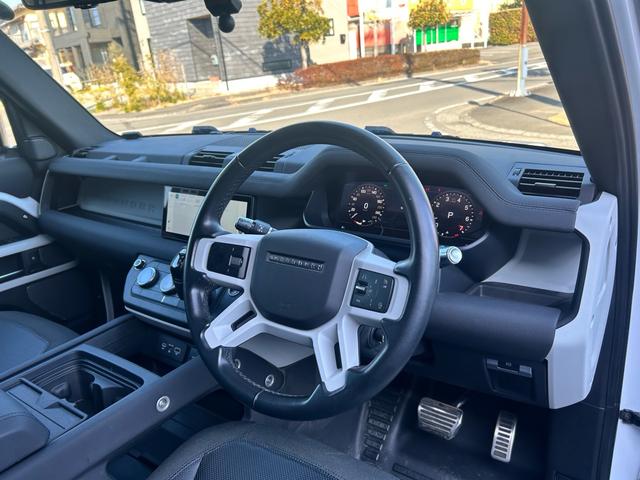 ディフェンダー １１０ＳＥ　１オーナー　禁煙車　車検２年付き　ＡＣＣ　ピビプロナビゲーション　３６０度カメラ　ＥＴＣ　ドライブレコーダー　シートヒーター（18枚目）