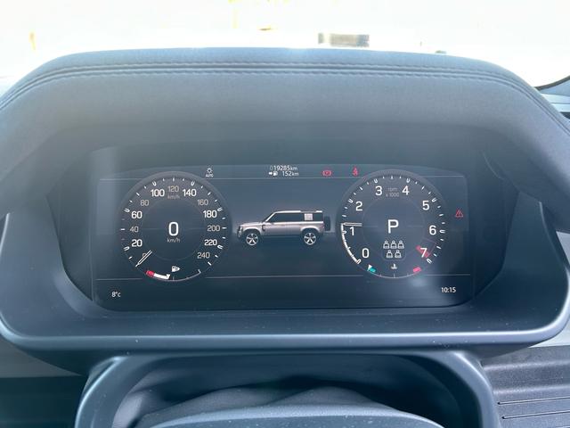 ディフェンダー １１０ＳＥ　１オーナー　禁煙車　車検２年付き　ＡＣＣ　ピビプロナビゲーション　３６０度カメラ　ＥＴＣ　ドライブレコーダー　シートヒーター（22枚目）