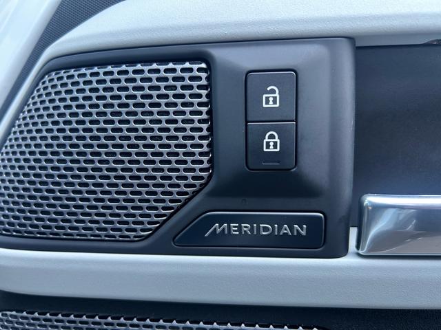 ディフェンダー １１０ＳＥ　１オーナー　禁煙車　車検２年付き　ＡＣＣ　ピビプロナビゲーション　３６０度カメラ　ＥＴＣ　ドライブレコーダー　シートヒーター（31枚目）
