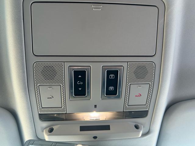 ディフェンダー １１０ＳＥ　１オーナー　禁煙車　車検２年付き　ＡＣＣ　ピビプロナビゲーション　３６０度カメラ　ＥＴＣ　ドライブレコーダー　シートヒーター（32枚目）