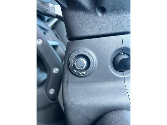 ディフェンダー １１０ＳＥ　１オーナー　禁煙車　車検２年付き　ＡＣＣ　ピビプロナビゲーション　３６０度カメラ　ＥＴＣ　ドライブレコーダー　シートヒーター（35枚目）