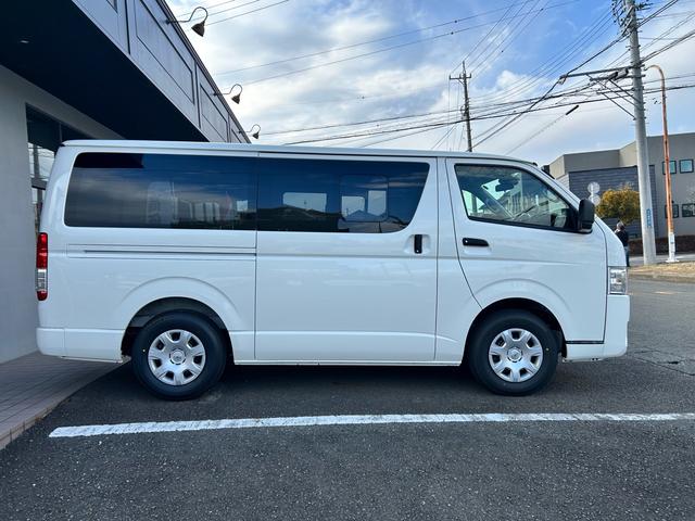 ハイエースバン ＤＸ　ＧＬパッケージ　登録済未使用車　ＬＥＤヘッドライト　リヤヒーター＆リアクーラー　衝突被害軽減ブレーキ　キーレスエントリー　　ＧＬパッケージ（6枚目）