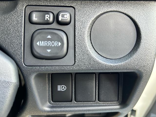 ハイエースバン ＤＸ　ＧＬパッケージ　登録済未使用車　ＬＥＤヘッドライト　リヤヒーター＆リアクーラー　衝突被害軽減ブレーキ　キーレスエントリー　　ＧＬパッケージ（17枚目）