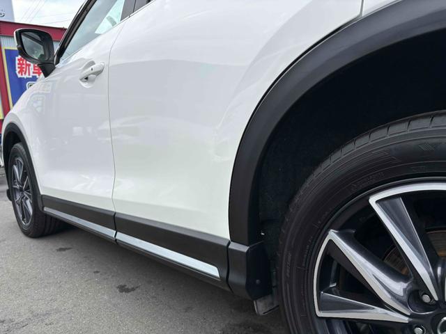 ＣＸ－５ ２０Ｓ　プロアクティブ　純正１９インチＡＷ　ＢＯＳＥサウンド　ナビ　ＴＶ　ＥＴＣ　バックカメラ　サイドカメラ　ＢＴ　ＣＤ／ＤＶＤ　アダプティブクルーズ　コーナーセンサー　ステアリングスイッチ　デュアルエアコン　ＵＳＢポート（12枚目）