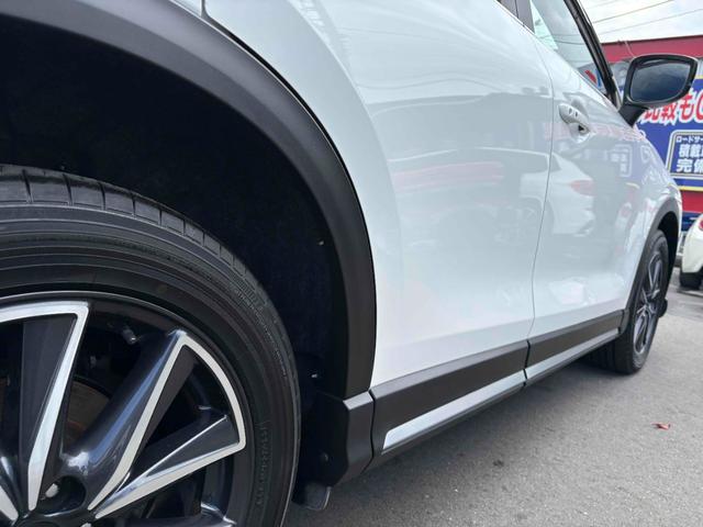 ＣＸ－５ ２０Ｓ　プロアクティブ　純正１９インチＡＷ　ＢＯＳＥサウンド　ナビ　ＴＶ　ＥＴＣ　バックカメラ　サイドカメラ　ＢＴ　ＣＤ／ＤＶＤ　アダプティブクルーズ　コーナーセンサー　ステアリングスイッチ　デュアルエアコン　ＵＳＢポート（13枚目）