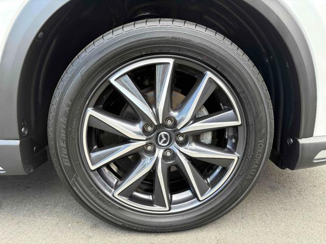 ＣＸ－５ ２０Ｓ　プロアクティブ　純正１９インチＡＷ　ＢＯＳＥサウンド　ナビ　ＴＶ　ＥＴＣ　バックカメラ　サイドカメラ　ＢＴ　ＣＤ／ＤＶＤ　アダプティブクルーズ　コーナーセンサー　ステアリングスイッチ　デュアルエアコン　ＵＳＢポート（16枚目）