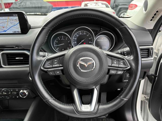 ＣＸ－５ ２０Ｓ　プロアクティブ　純正１９インチＡＷ　ＢＯＳＥサウンド　ナビ　ＴＶ　ＥＴＣ　バックカメラ　サイドカメラ　ＢＴ　ＣＤ／ＤＶＤ　アダプティブクルーズ　コーナーセンサー　ステアリングスイッチ　デュアルエアコン　ＵＳＢポート（39枚目）
