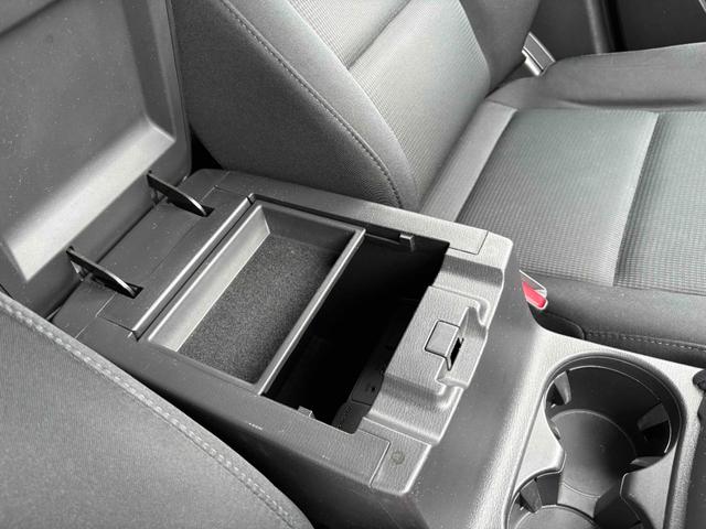 ＣＸ－５ ２０Ｓ　プロアクティブ　純正１９インチＡＷ　ＢＯＳＥサウンド　ナビ　ＴＶ　ＥＴＣ　バックカメラ　サイドカメラ　ＢＴ　ＣＤ／ＤＶＤ　アダプティブクルーズ　コーナーセンサー　ステアリングスイッチ　デュアルエアコン　ＵＳＢポート（49枚目）