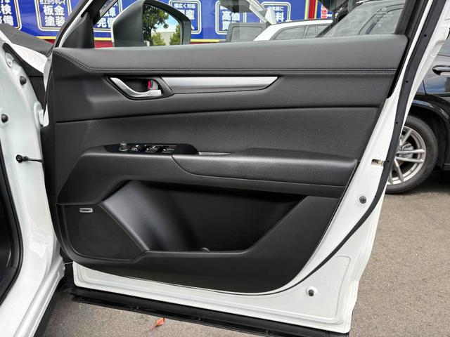 ＣＸ－５ ２０Ｓ　プロアクティブ　純正１９インチＡＷ　ＢＯＳＥサウンド　ナビ　ＴＶ　ＥＴＣ　バックカメラ　サイドカメラ　ＢＴ　ＣＤ／ＤＶＤ　アダプティブクルーズ　コーナーセンサー　ステアリングスイッチ　デュアルエアコン　ＵＳＢポート（54枚目）