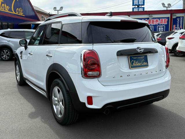 ＭＩＮＩ クロスオーバー　バッキンガム　純正１６インチＡＷ　ルーフレール　ナビ　クルーズコントロール　ＥＴＣ　Ｂｌｕｅｔｏｏｔｈ　ＦＭ／ＡＭ　ステアリングスイッチ　ＬＥＤヘッドランプ／フォグランプ　スマートキー　アイドリングストップ（7枚目）