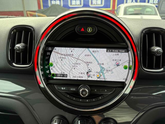 ＭＩＮＩ クロスオーバー　バッキンガム　純正１６インチＡＷ　ルーフレール　ナビ　クルーズコントロール　ＥＴＣ　Ｂｌｕｅｔｏｏｔｈ　ＦＭ／ＡＭ　ステアリングスイッチ　ＬＥＤヘッドランプ／フォグランプ　スマートキー　アイドリングストップ（26枚目）