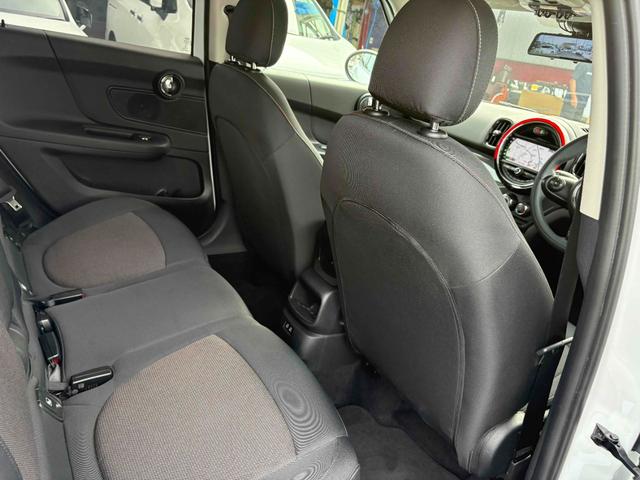 ＭＩＮＩ クロスオーバー　バッキンガム　純正１６インチＡＷ　ルーフレール　ナビ　クルーズコントロール　ＥＴＣ　Ｂｌｕｅｔｏｏｔｈ　ＦＭ／ＡＭ　ステアリングスイッチ　ＬＥＤヘッドランプ／フォグランプ　スマートキー　アイドリングストップ（32枚目）