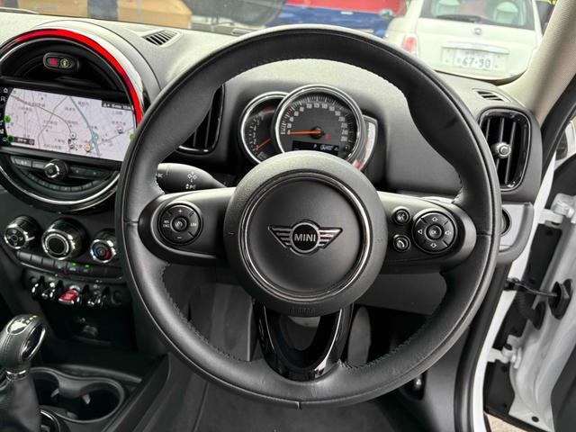 ＭＩＮＩ クロスオーバー　バッキンガム　純正１６インチＡＷ　ルーフレール　ナビ　クルーズコントロール　ＥＴＣ　Ｂｌｕｅｔｏｏｔｈ　ＦＭ／ＡＭ　ステアリングスイッチ　ＬＥＤヘッドランプ／フォグランプ　スマートキー　アイドリングストップ（36枚目）