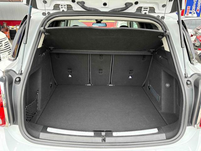 ＭＩＮＩ クロスオーバー　バッキンガム　純正１６インチＡＷ　ルーフレール　ナビ　クルーズコントロール　ＥＴＣ　Ｂｌｕｅｔｏｏｔｈ　ＦＭ／ＡＭ　ステアリングスイッチ　ＬＥＤヘッドランプ／フォグランプ　スマートキー　アイドリングストップ（42枚目）