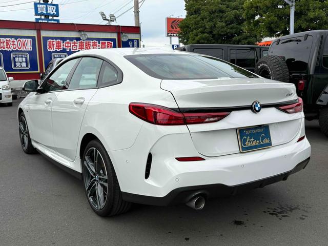 2シリーズ 218iグランクーペ Mスポーツ Mスポーツ サンルーフ 赤革シート アダプティブクルーズ カープレイ 18インチAW ナビ ETC Bカメラ コーナーセンサー F/Rドラレコ Bluetooth パワーシート(6枚目)