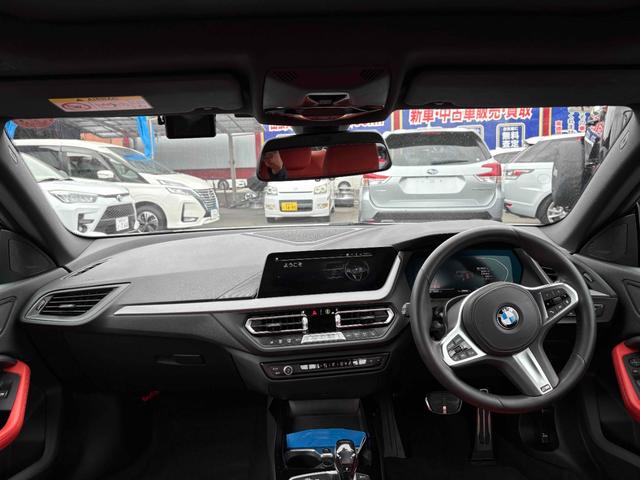 2シリーズ 218iグランクーペ Mスポーツ Mスポーツ サンルーフ 赤革シート アダプティブクルーズ カープレイ 18インチAW ナビ ETC Bカメラ コーナーセンサー F/Rドラレコ Bluetooth パワーシート(24枚目)