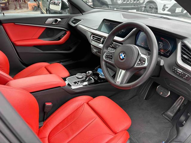 2シリーズ 218iグランクーペ Mスポーツ Mスポーツ サンルーフ 赤革シート アダプティブクルーズ カープレイ 18インチAW ナビ ETC Bカメラ コーナーセンサー F/Rドラレコ Bluetooth パワーシート(25枚目)