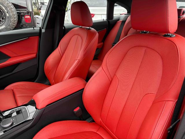 2シリーズ 218iグランクーペ Mスポーツ Mスポーツ サンルーフ 赤革シート アダプティブクルーズ カープレイ 18インチAW ナビ ETC Bカメラ コーナーセンサー F/Rドラレコ Bluetooth パワーシート(27枚目)