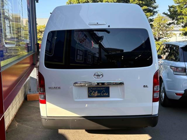 ハイエースコミューター スーパーロングＧＬ　登録済み未使用車　保証継承可　ＬＥＤヘッドランプ　パワースライドドア　パノラミックビューモニター　デジタルインナーミラー　ＳＲＳエアバック（4枚目）