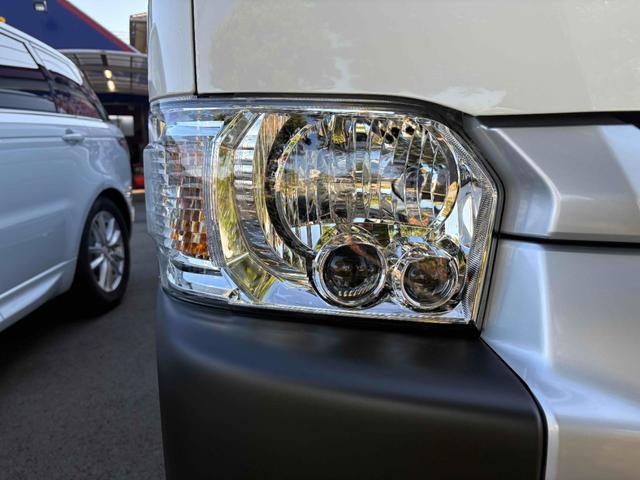 ハイエースコミューター スーパーロングＧＬ　登録済み未使用車　保証継承可　ＬＥＤヘッドランプ　パワースライドドア　パノラミックビューモニター　デジタルインナーミラー　ＳＲＳエアバック（9枚目）