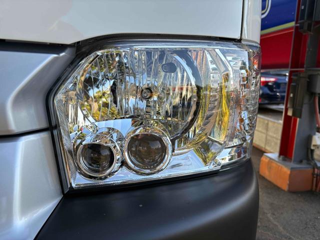 ハイエースコミューター スーパーロングＧＬ　登録済み未使用車　保証継承可　ＬＥＤヘッドランプ　パワースライドドア　パノラミックビューモニター　デジタルインナーミラー　ＳＲＳエアバック（10枚目）
