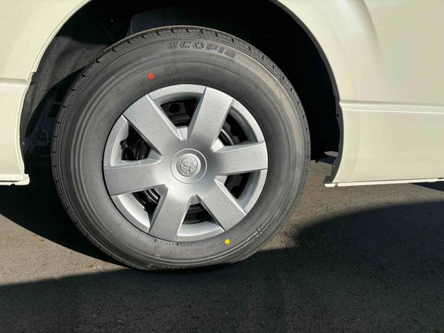 ハイエースコミューター スーパーロングＧＬ　登録済み未使用車　保証継承可　ＬＥＤヘッドランプ　パワースライドドア　パノラミックビューモニター　デジタルインナーミラー　ＳＲＳエアバック（14枚目）