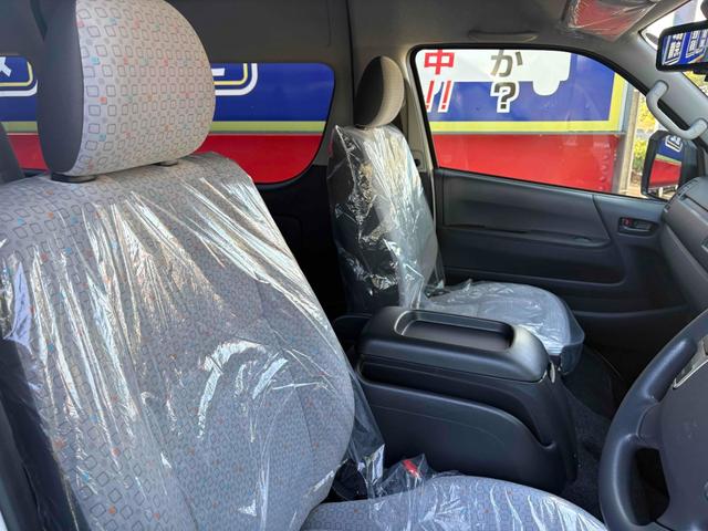 ハイエースコミューター スーパーロングＧＬ　登録済み未使用車　保証継承可　ＬＥＤヘッドランプ　パワースライドドア　パノラミックビューモニター　デジタルインナーミラー　ＳＲＳエアバック（23枚目）