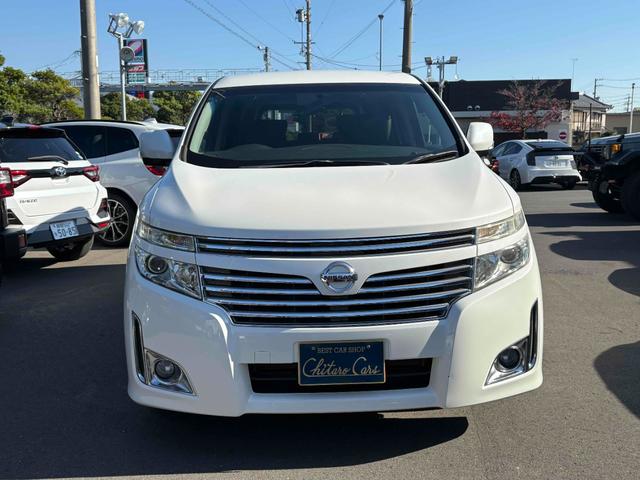 エルグランド ２５０ハイウェイスター　両側パワースライドドア　ナビ　後席モニター　ＴＶ　ＥＴＣ　Ｂカメラ　ＣＤ／ＤＶＤ　純正１８インチＡＷ　オットマン　オートライト　フォグランプ　スマートキー（2枚目）