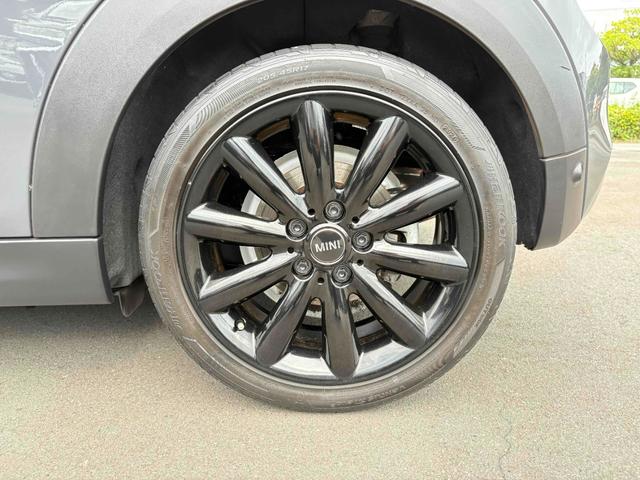 MINI クーパーSD クーパーSD(4名)17インチAW ナビ アダプティブクルーズ 前後ドラレコ BT ETC Bカメラ コーナーセンサー ヘッドアップディスプレイ LEDヘッドランプ オートライト スペアキー(13枚目)