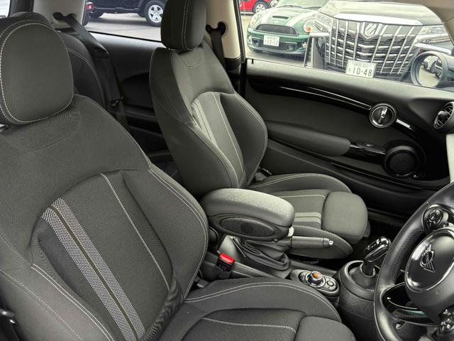 MINI クーパーSD クーパーSD(4名)17インチAW ナビ アダプティブクルーズ 前後ドラレコ BT ETC Bカメラ コーナーセンサー ヘッドアップディスプレイ LEDヘッドランプ オートライト スペアキー(31枚目)