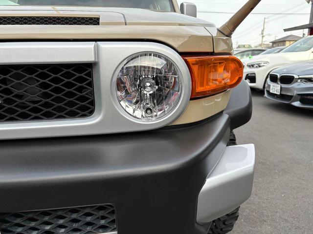 ＦＪクルーザー ベースグレード　社外１７インチＡＷ　サイドステップ　背面タイヤ　ナビ　ＴＶ　ＥＴＣ　Ｂカメラ　Ｂｌｕｅｔｏｏｔｈ　パーキングソナー　キーレス　ステアリングスイッチ（10枚目）