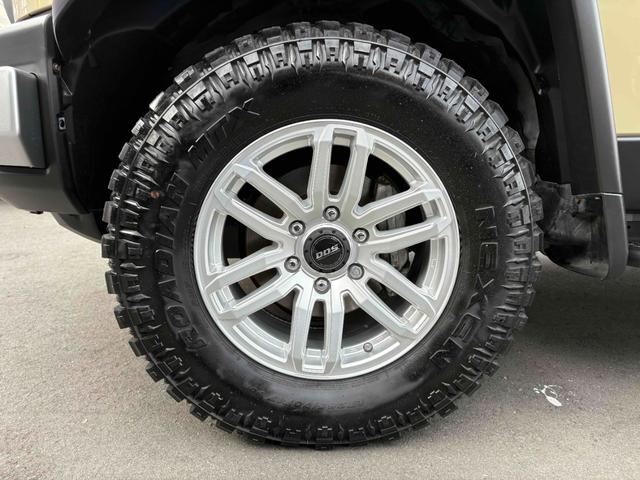 ＦＪクルーザー ベースグレード　社外１７インチＡＷ　サイドステップ　背面タイヤ　ナビ　ＴＶ　ＥＴＣ　Ｂカメラ　Ｂｌｕｅｔｏｏｔｈ　パーキングソナー　キーレス　ステアリングスイッチ（18枚目）