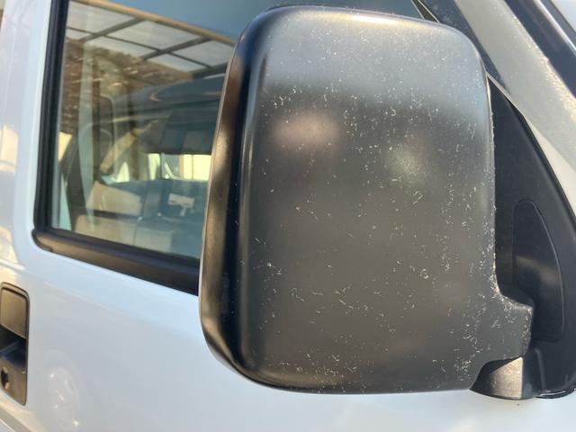 アクティバン プロＡ　マニュアル車　ＭＴ　５速　４ＷＤ　エアコン　パワステ　軽箱　軽バン　運転席・助手席エアバック　両側スライドドア　修復歴なし（8枚目）