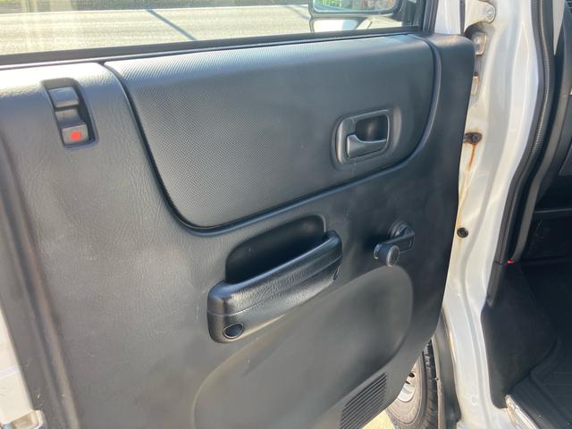 アクティバン プロＡ　マニュアル車　ＭＴ　５速　４ＷＤ　エアコン　パワステ　軽箱　軽バン　運転席・助手席エアバック　両側スライドドア　修復歴なし（45枚目）