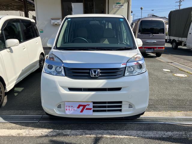 ライフ Ｃ　ベンチシート　キーレスエントリー　ＡＢＳ　エアバッグ　エアコン　パワーステアリング　パワーウィンドウ　走行距離１１１，４６７ｋｍ（2枚目）