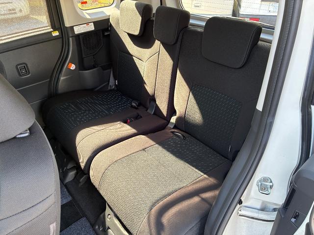 ルーミー カスタムＧ　スマートキー　プッシュスタート　純正ナビ　ＴＶ　バックカメラ　アラウンドビューモニター　ステアリングスイッチ　クルコン　ドラレコ　両側パワースライドドア　スマートアシスト　純正１４インチＡＷ（16枚目）