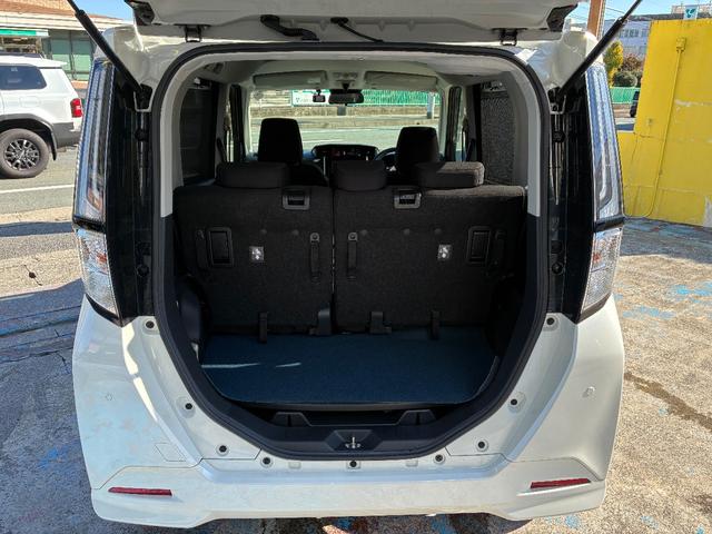 ルーミー カスタムＧ　スマートキー　プッシュスタート　純正ナビ　ＴＶ　バックカメラ　アラウンドビューモニター　ステアリングスイッチ　クルコン　ドラレコ　両側パワースライドドア　スマートアシスト　純正１４インチＡＷ（17枚目）