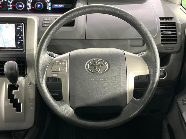 ノア Ｘ　スマートエディション　禁煙車　純正ナビ　バックカメラ　両側電動スライド　デュアルオートエアコン　ＨＩＤライト　オートライト　ＥＴＣ　スマートキー　ステアリングスイッチ　ウィンカーミラー　純正アルミホイール（11枚目）