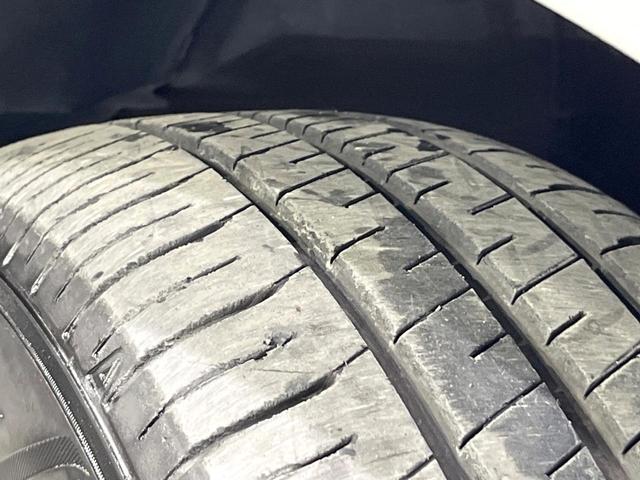 ノア Ｘ　スマートエディション　禁煙車　純正ナビ　バックカメラ　両側電動スライド　デュアルオートエアコン　ＨＩＤライト　オートライト　ＥＴＣ　スマートキー　ステアリングスイッチ　ウィンカーミラー　純正アルミホイール（32枚目）