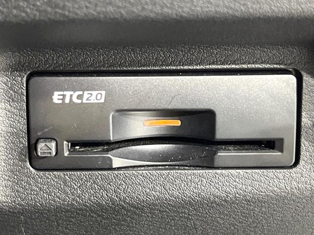エクストレイル Ｇ　ｅ－４ＯＲＣＥ　４ＷＤ　プロパイロット　衝突軽減　純正１２．３型ナビ　全周囲カメラ　シートヒーター　デジタルインナーミラー　電動パーキングブレーキ　ＡＣ１００Ｖ電源　電動リアゲート　純正１９インチＡＷ　ＢＳＭ　ＥＴＣ（29枚目）