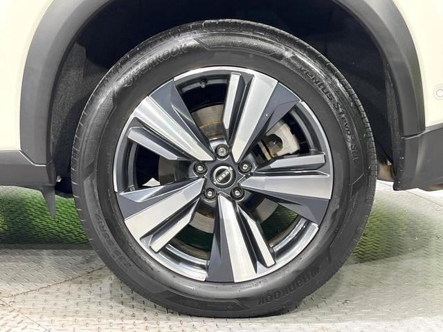 エクストレイル Ｇ　ｅ－４ＯＲＣＥ　４ＷＤ　プロパイロット　衝突軽減　純正１２．３型ナビ　全周囲カメラ　シートヒーター　デジタルインナーミラー　電動パーキングブレーキ　ＡＣ１００Ｖ電源　電動リアゲート　純正１９インチＡＷ　ＢＳＭ　ＥＴＣ（41枚目）