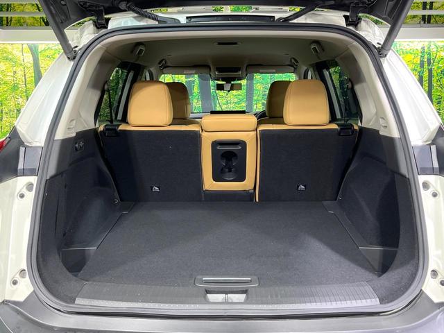 エクストレイル Ｇ　ｅ－４ＯＲＣＥ　４ＷＤ　プロパイロット　衝突軽減　純正１２．３型ナビ　全周囲カメラ　シートヒーター　デジタルインナーミラー　電動パーキングブレーキ　ＡＣ１００Ｖ電源　電動リアゲート　純正１９インチＡＷ　ＢＳＭ　ＥＴＣ（56枚目）