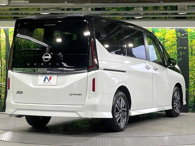 セレナ e-パワー ハイウェイスターV 登録済未使用車 プロパイロット 12.3型コネクトナビ アラウンドビューモニター 衝突軽減装置 ハンズフリー両側電動スライド AppleCarPlay シートヒーター ステアリングヒーター(18枚目)