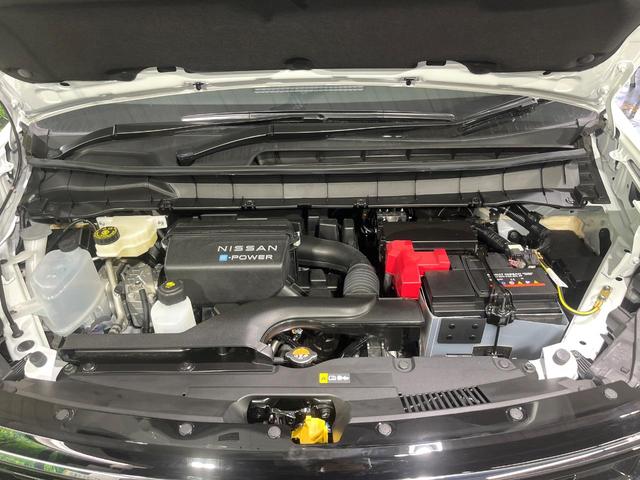 セレナ e-パワー ハイウェイスターV 登録済未使用車 プロパイロット 12.3型コネクトナビ アラウンドビューモニター 衝突軽減装置 ハンズフリー両側電動スライド AppleCarPlay シートヒーター ステアリングヒーター(19枚目)
