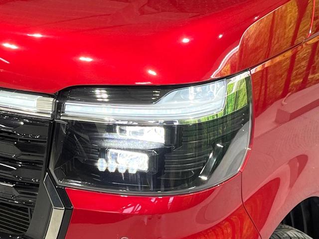 Ｎ－ＢＯＸカスタム コーディネートスタイル　禁煙車　ホンダセンシング　純正８型ナビ　バックカメラ　両側電動スライド　アダプティブクルーズ　シートヒーター　ＬＥＤヘッド＆フォグ　オートハイビーム　スマートキー　オートエアコン　車線逸脱警報（12枚目）