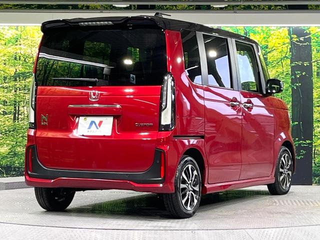 Ｎ－ＢＯＸカスタム コーディネートスタイル　禁煙車　ホンダセンシング　純正８型ナビ　バックカメラ　両側電動スライド　アダプティブクルーズ　シートヒーター　ＬＥＤヘッド＆フォグ　オートハイビーム　スマートキー　オートエアコン　車線逸脱警報（17枚目）